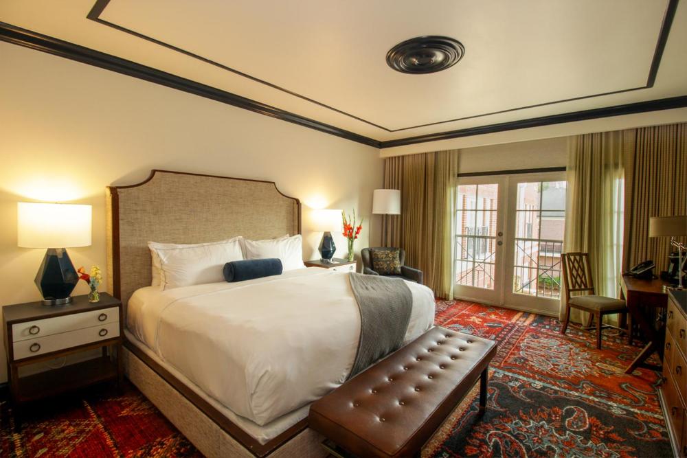 Superior Single Room interior